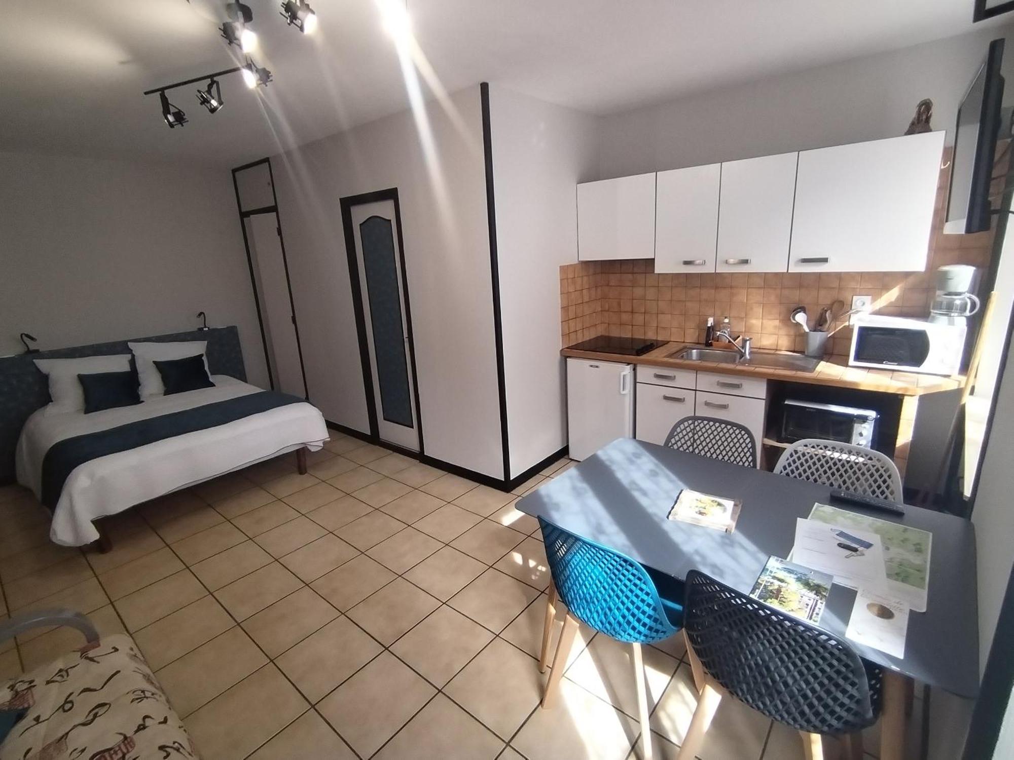 Appartamento Latre Freres Location Lourdes Esterno foto