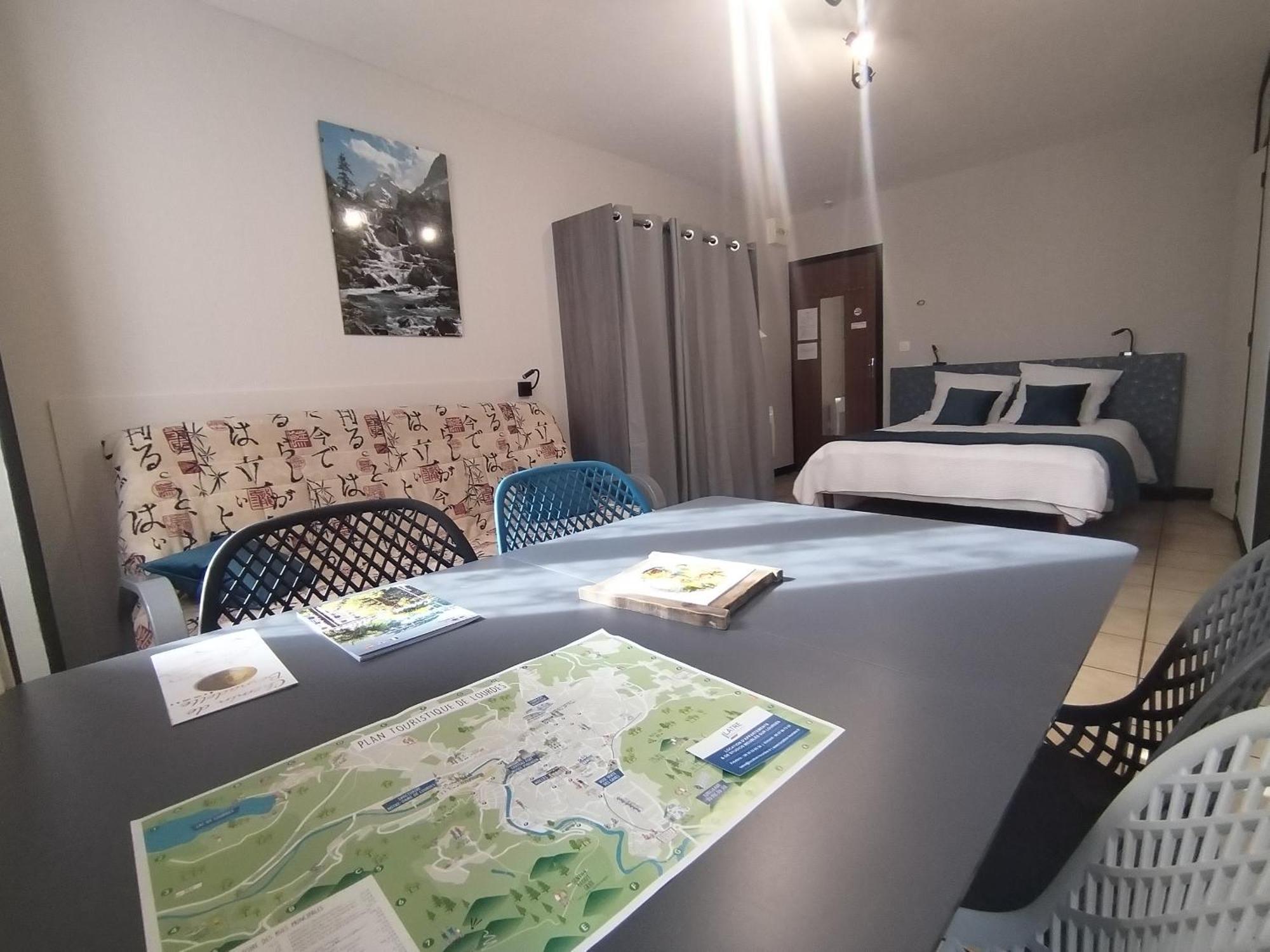 Appartamento Latre Freres Location Lourdes Esterno foto